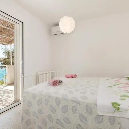 Holiday home Duje