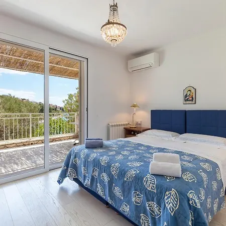 Holiday home Duje Trogir