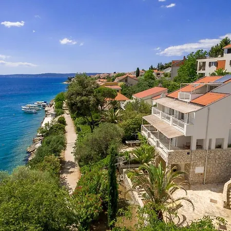 Holiday home Duje