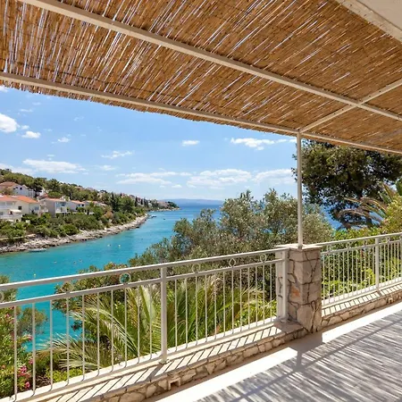 Duje Holiday home *